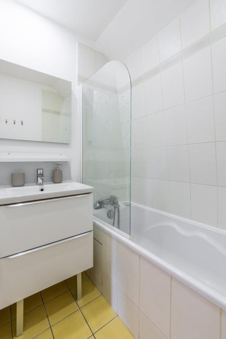 Charming 2-Bedroom Apartment At Croise Laroche Marcq-en-Barœul Extérieur photo